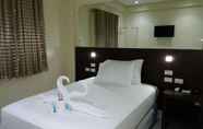 Bilik Tidur 2 Boracay Midtown Hotel