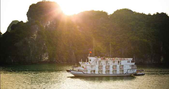 Bangunan Bhaya Halong Cruise