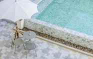 Swimming Pool 3 De Hug Hotel and Residence (SHA Extra Plus)