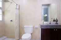 In-room Bathroom Baan Chang Villa