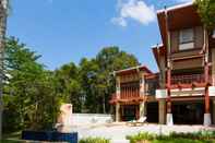 ภายนอกอาคาร Amatapura Beach Villa 15