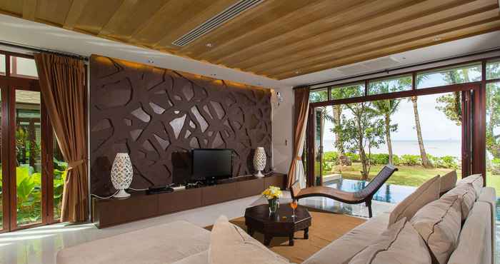 Hồ bơi Amatapura Beach Villa 10