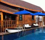 Kolam Renang 2 Tique Series Boutique Resort (SHA Plus+)