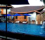 Kolam Renang 4 Tique Series Boutique Resort (SHA Plus+)