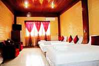 Bedroom La Maria Pension & Tourist Inn Hotel