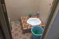 In-room Bathroom Single Economic Room near Botania Market (ST1)