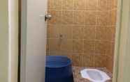 In-room Bathroom 7 Backpacker Room near Hang Nadim Airport (ST2)