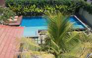 Swimming Pool 2 Villa Tedung River