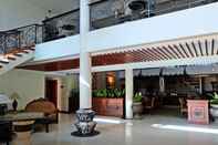 Lobby Alona Kew White Beach Resort