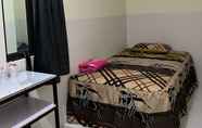 ห้องนอน 6 Backpacker Room at D'kost Homestay Batam (RD3)