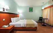 Kamar Tidur 4 The Orchard Cebu 