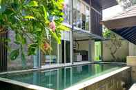 Kolam Renang The Loft Sari Bagus