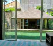 Kolam Renang 3 The Loft Sari Bagus