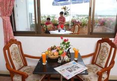 Restaurant 4 OYO 75466 13 Coins Bang Yai