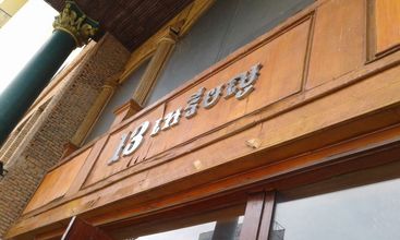 Exterior 4 OYO 75466 13 Coins Bang Yai