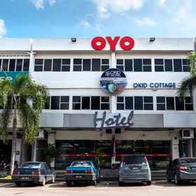 Exterior / Building 1 Okid Hotel, OCBC Bank | Taman Molek Hotels