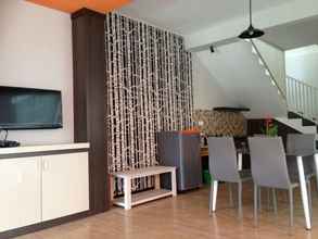 Bedroom 4 Comfortable 4BR Villa in Batu City at Villa Kapal
