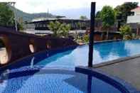 Swimming Pool Comfortable 4BR Villa in Batu City at Villa Kapal