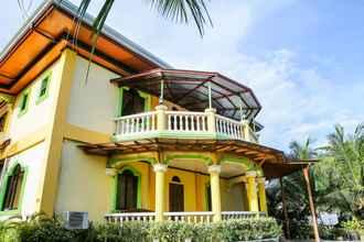 Bangunan 4 Villa Emilia Pension House