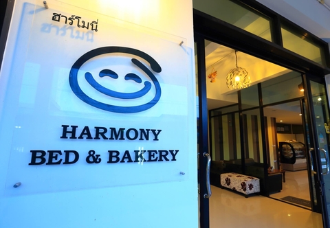 Exterior Harmony Bed and Bakery