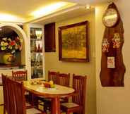 Restoran 7 Hoang Thu Homestay