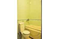 Toilet Kamar 99 Hotel