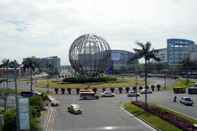 Nearby View and Attractions Luz Place at Shell Residences