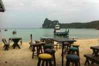 ร้านอาหาร Apache Beach House