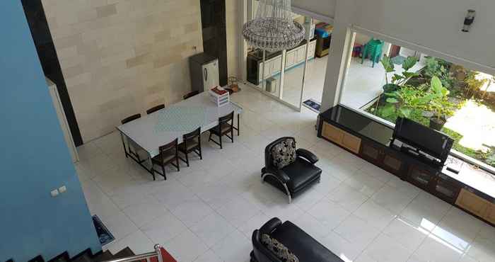 LOBBY Simple Room Near Artos Mall at Blessing Homestay