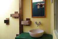Phòng tắm bên trong Lara Homestay Phan Thiet
