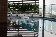 Swimming Pool Golden Lotus Luxury Hotel