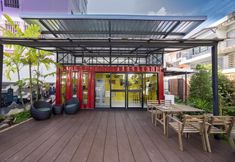 Exterior 2 @Box Hostel