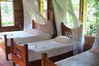 Bilik Tidur Art's River View Lodge