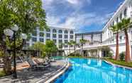 Swimming Pool 3 Silk Path Grand Hue Hotel