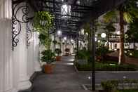 Common Space Silk Path Grand Hue Hotel