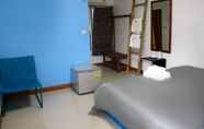 Kamar Tidur 4 Lipe Corner Guesthouse