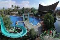 Swimming Pool Danau Dariza Resort Hotel - Cipanas Garut