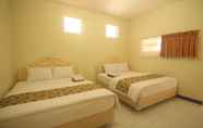 Bedroom 2 Asia Jaya by Lakers Hotel - Syariah