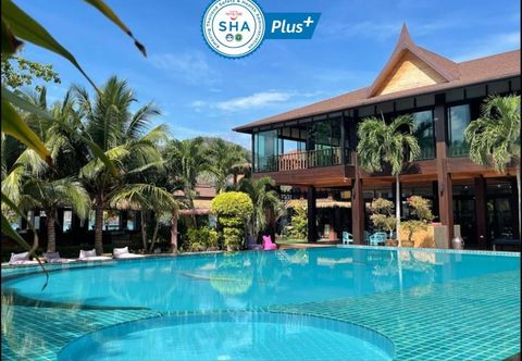 Swimming Pool Phi Phi Villa Resort