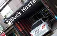 ภายนอกอาคาร 5 Buc's Hostel