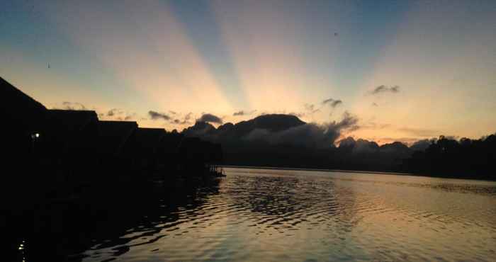 Sảnh chờ Keeree Tara Chiewlarn Resort