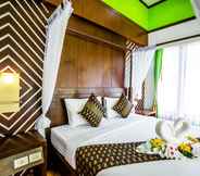Kamar Tidur 4 Phi Phi Andaman Beach Resort 