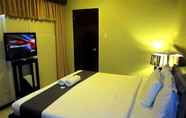 Kamar Tidur 6 Richmond Plaza Hotel