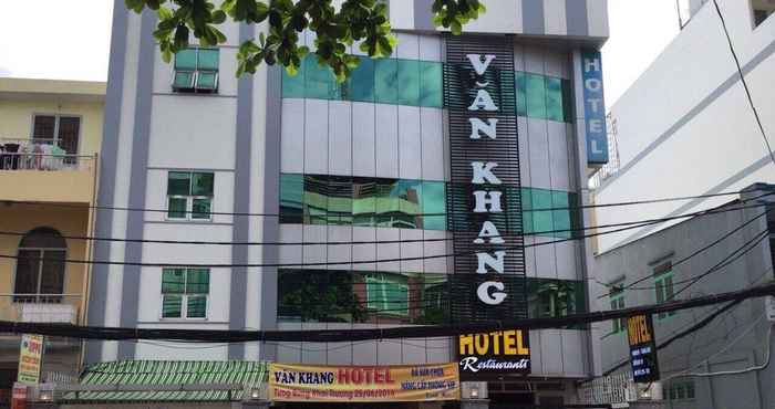 Bên ngoài Van Khang Hotel