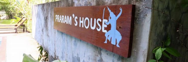 ロビー Praram's House