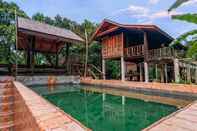 Swimming Pool Baanthaeraek Vintage Bungalow