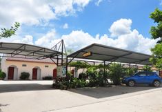 外部的 7 Banana Resort Sadao