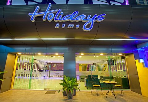 Bangunan Holidays Home
