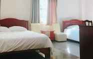 Kamar Tidur 3 Tuyet Son Hotel