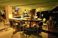 Bar, Cafe and Lounge Momento Resort